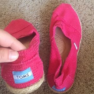 Toms size 5 women’s brand new hot pink